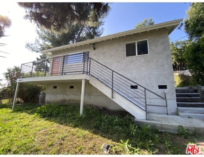 Building Photo - 4567 Yellowstone St Rental