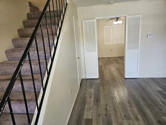 Building Photo - 141 Greentree Ln Unit 141 Green tree lane