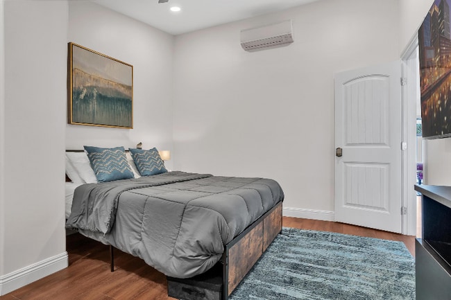 Photo - 3784 Nectarine Cir