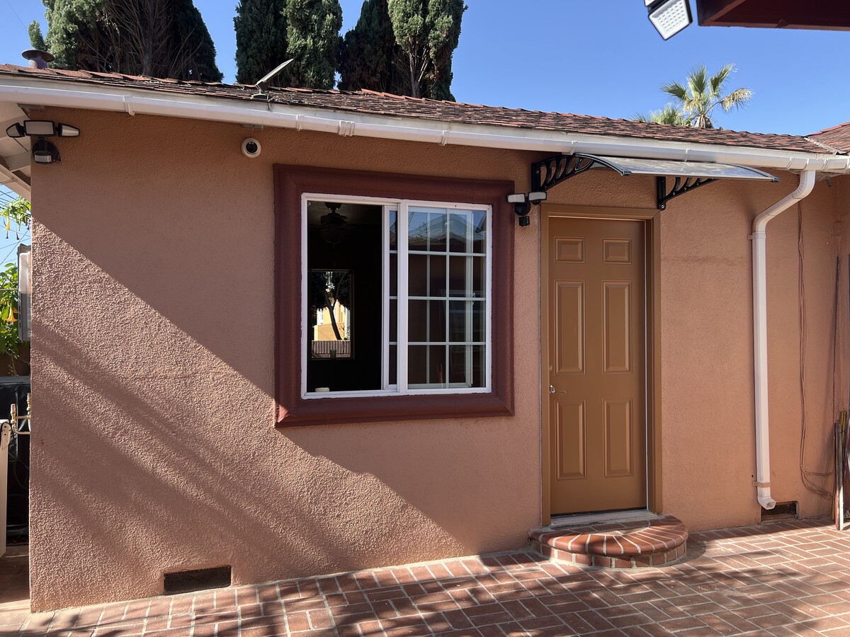 Photo - 2318 W 115th St