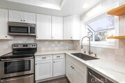 Photo - 9 Briarwood Ln Townhome
