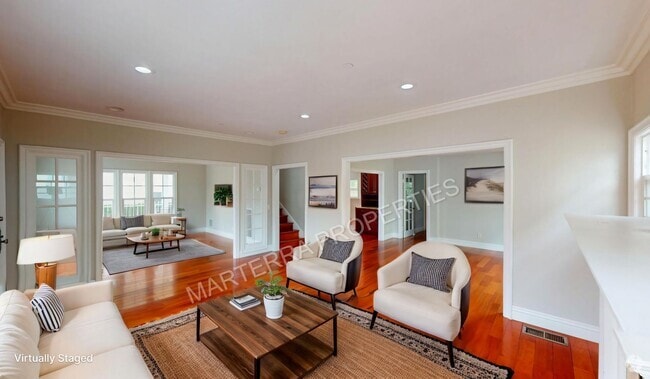 Building Photo - Charming 4-Bedroom Home in Wilshire Park H...
