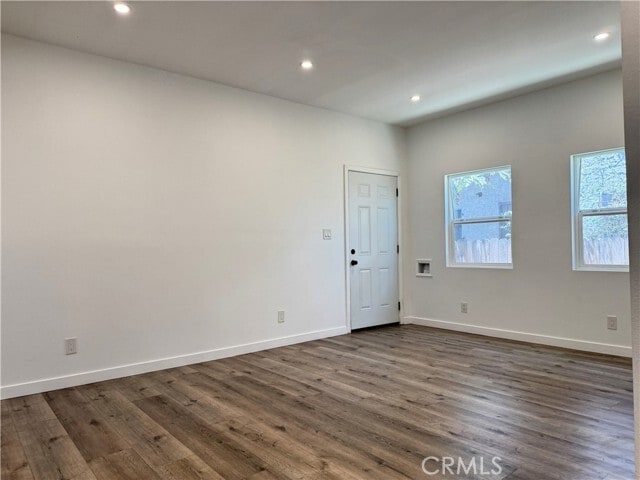Photo - 455 W Cowles St