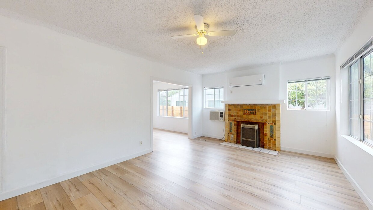 3D Tour - 1174 S Highland Ave