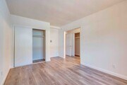 1BR, 1BA - 745SF - Royal Villa