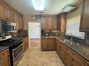 Photo - 782 Lewis St