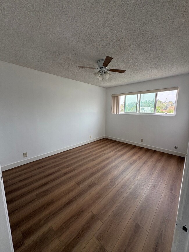 Photo - 2339 Glendale Blvd