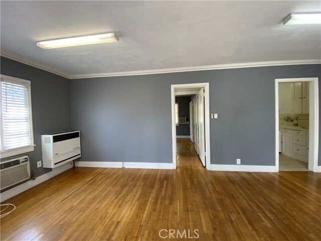 Building Photo - 1714 Gillette Crescent Unit B