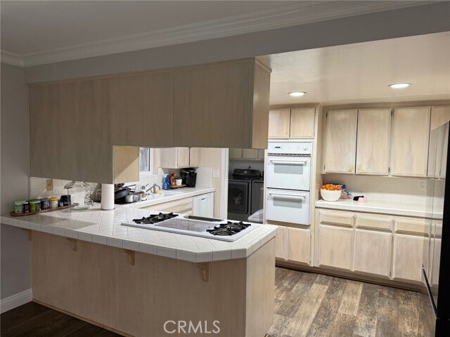 Photo - 1530 Robin Way