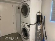 Photo - 7915 Bothwell Rd