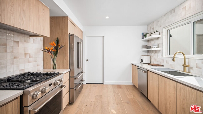 Building Photo - 35 Village Pkwy