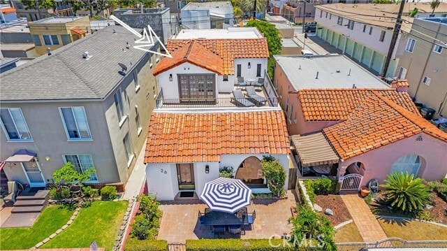 Photo - 26 La Verne Ave
