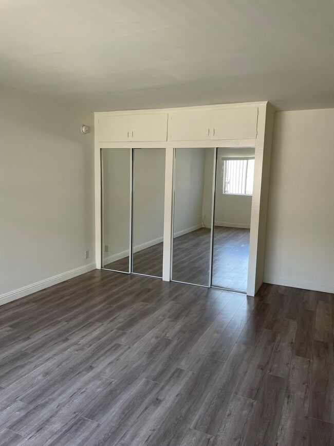 Photo - Westwood Plaza Apartments