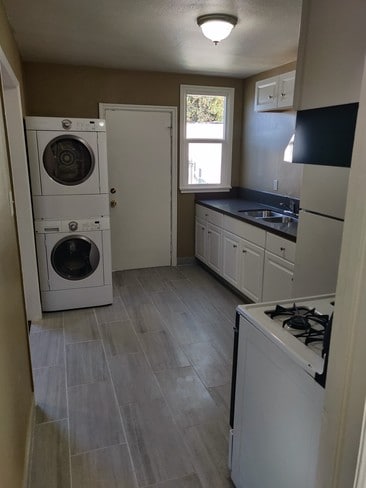 kitchen back door - 6414 10th Ave Unit 6414