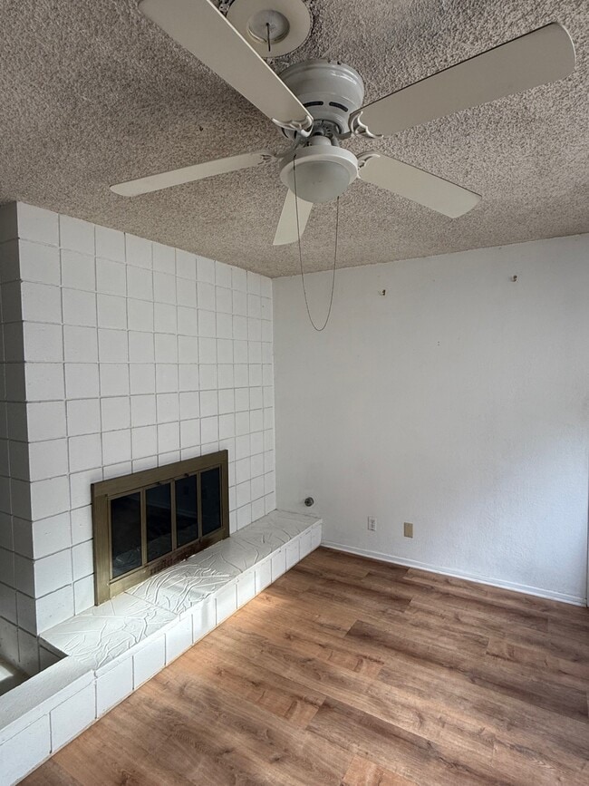 Photo - 4980 Lincoln Ave