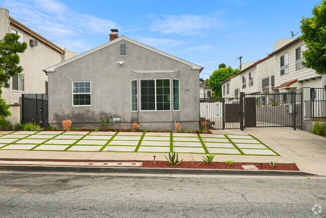 Building Photo - 1165 Stanford St Unit E Rental