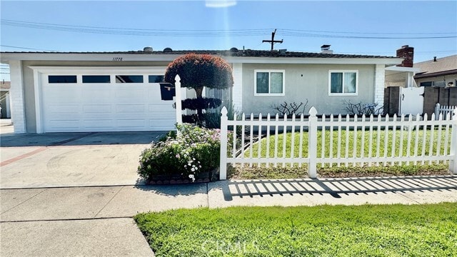 Building Photo - 11782 Azalea Ave