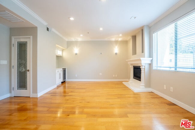 Photo - 350 S Norton Ave Unit C