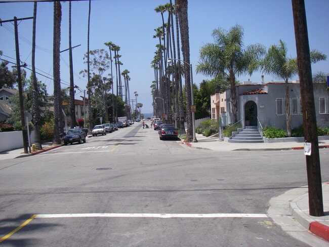 Ocean views from front of building - 1916 3rd St Unit 1916 3rd Street