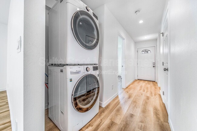 Photo - 1720 Petaluma Ave Unit 1720