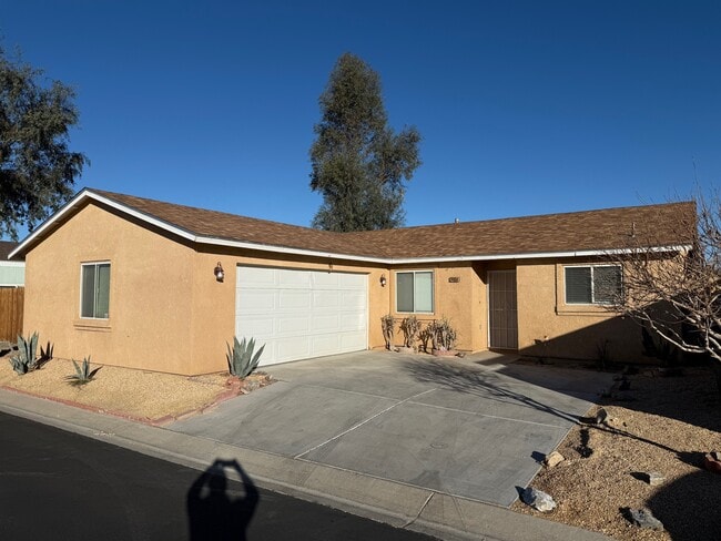 Building Photo - 24958 Pso Robles Rental
