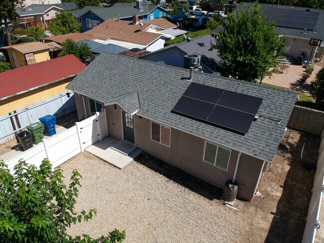 Photo - 7022 Crebs Ave