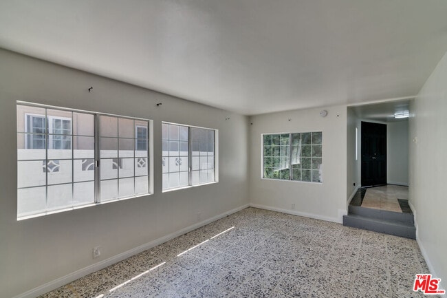 Photo - 15013 Hartsook St