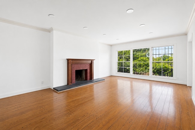 Photo - 9149 Hillsboro Dr