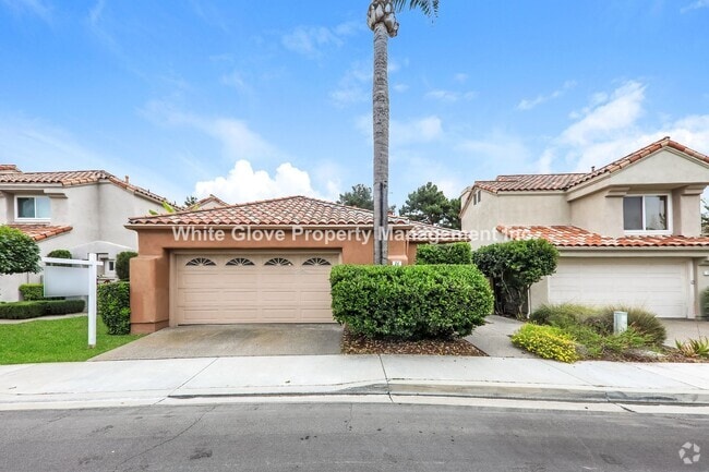 Building Photo - 3 Bedroom with Loft Irvine Home