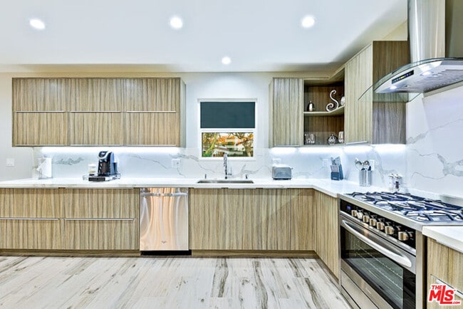 Photo - 1741 Stearns Dr
