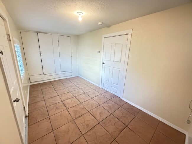 Photo - 8563rd Unit 856B