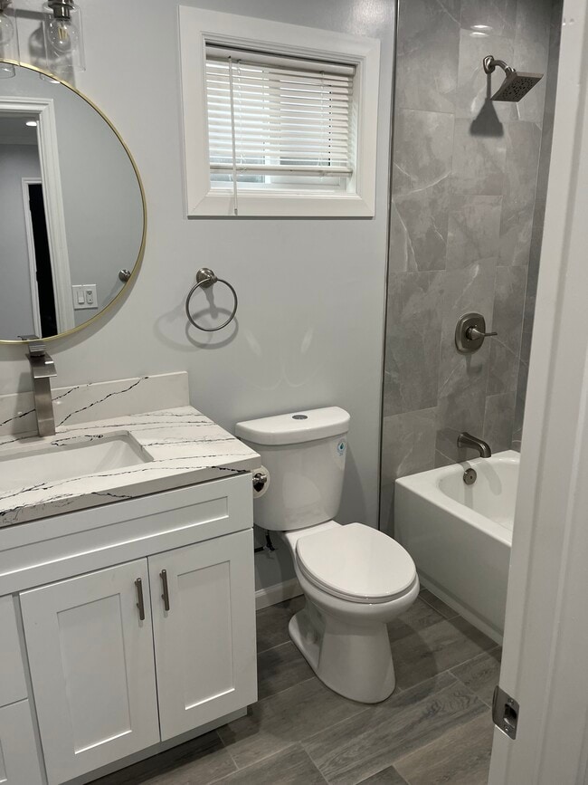 Photo - 728 E Harvard Pl