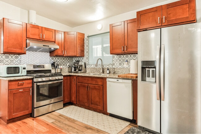 Photo - 1519 W 37th Pl