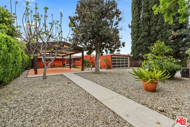 Photo - 6742 Sunny Brae Ave