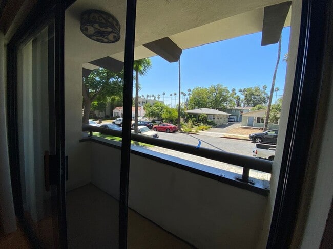 Photo - 1140 Winchester Ave