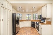 Photo - Highly Desirable 3 bedroom / 3 bath Cul-de... House