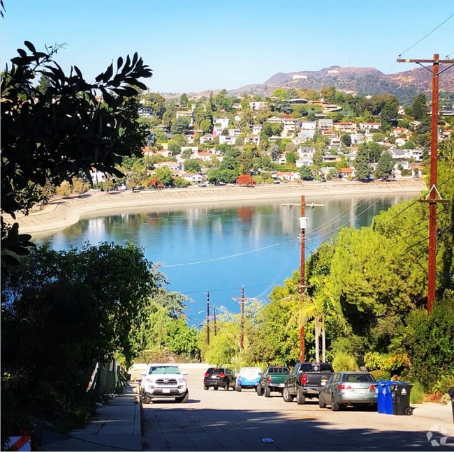 Building Photo - 1731 Silver Lake Blvd Rental