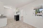 Photo - 331 Langley St