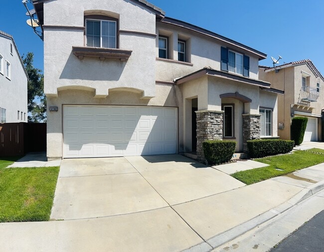Building Photo - 32382 Gardenvail Dr Rental