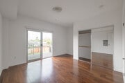 1 BR, 1 BA - 818SF - MV Lofts