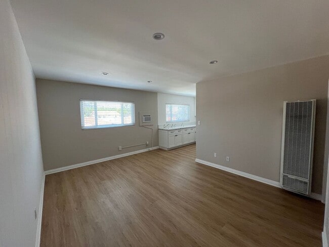 Photo - 57th Avenue Unit 3