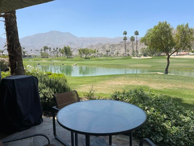 Building Photo - 55523 Oak-Hill Rental