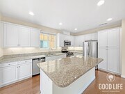 Photo - Great 3B/2.5BA House in Gated San Elijo Hills Community!