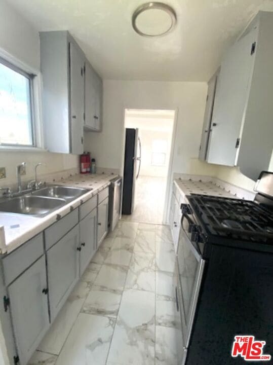 Photo - 10623 Kinnard Ave
