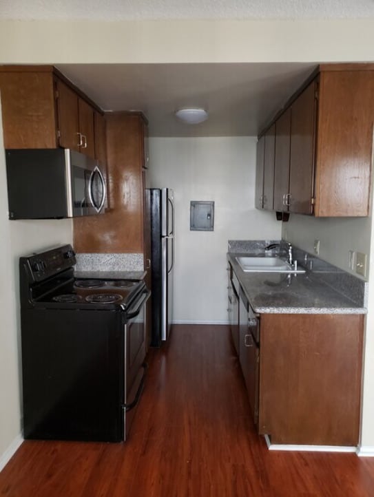 Photo - 1644 Colby Ave