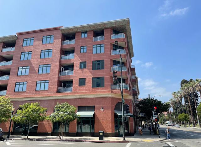 Photo - 125 N Raymond Ave Unit 211