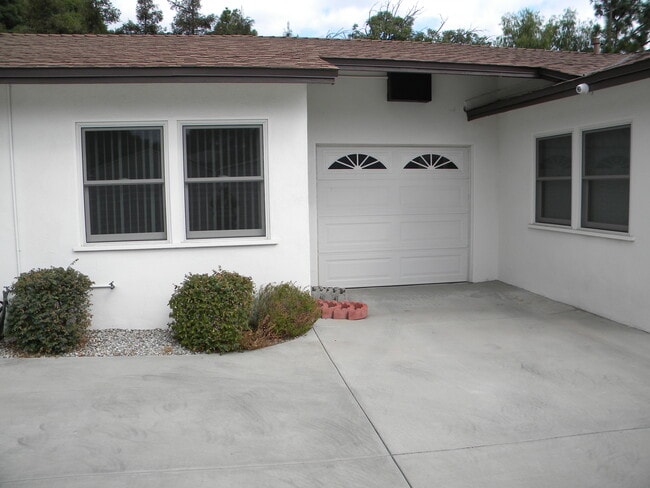 Photo - 638 Montana St Unit A