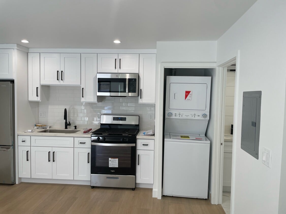 Floor Plan - 0BR/1.0BA