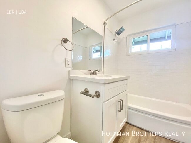 Photo - 3740 Westwood Blvd Unit 7