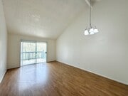 Photo - 2660 Twain Dr